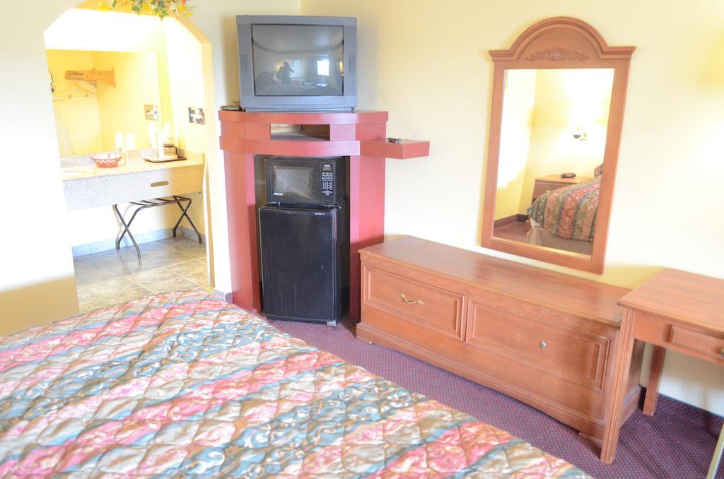 America'S Best Value Inn & Suites - Rosenberg/Houston 외부 사진